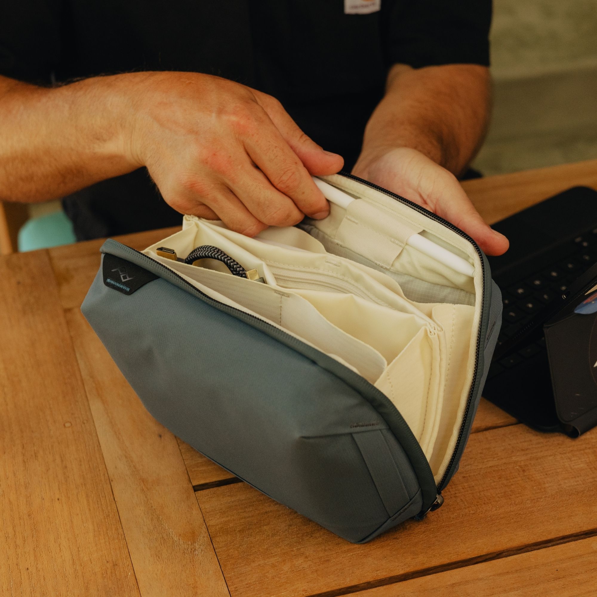 Peak Design Tech Pouch - Ocean