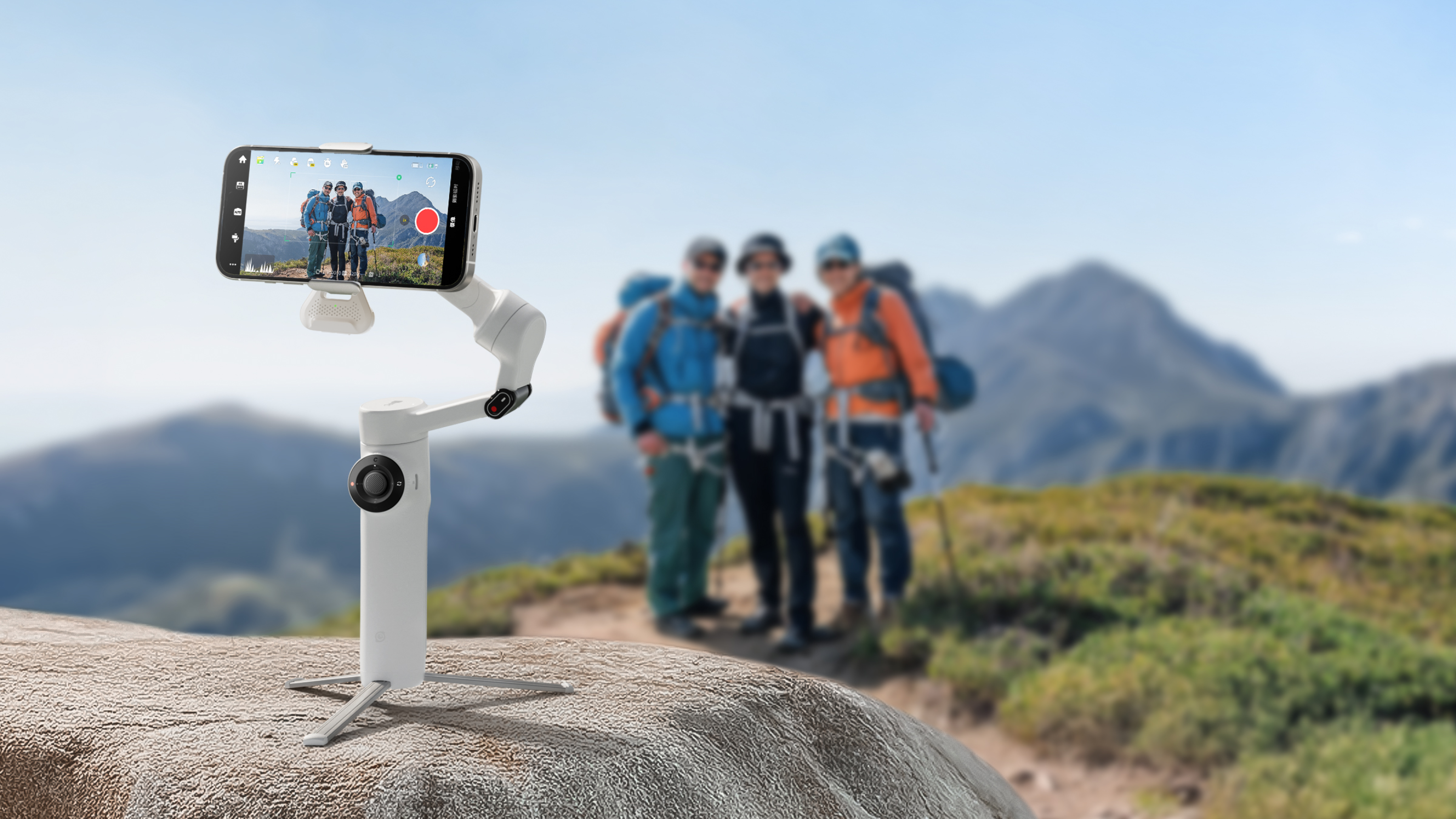 Insta360 Flow 2 AI Tracker Bundle Summit White