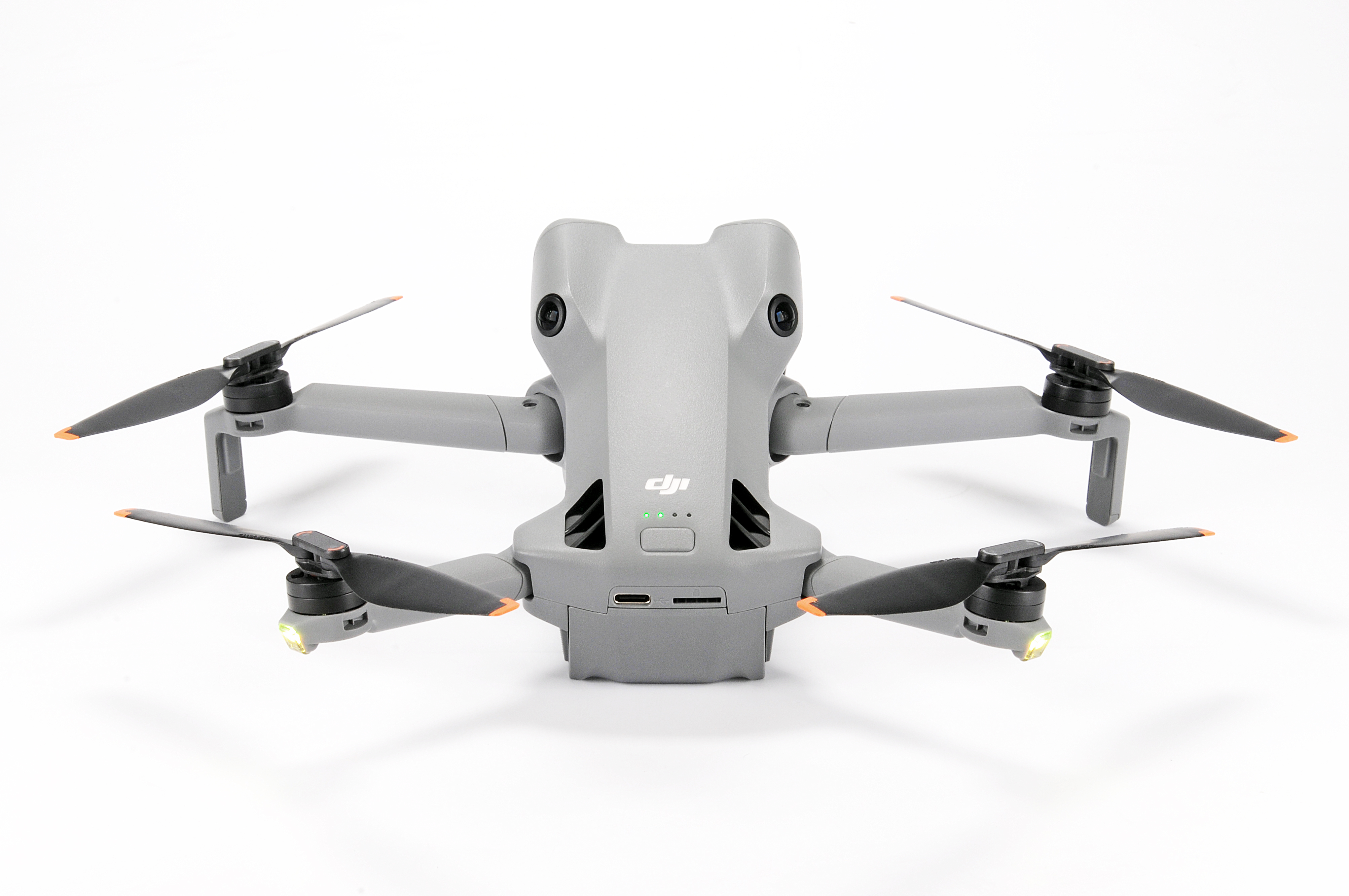 DJI Mini 5 Pro + DJI RC2 Fly More Combo - Rückläufer