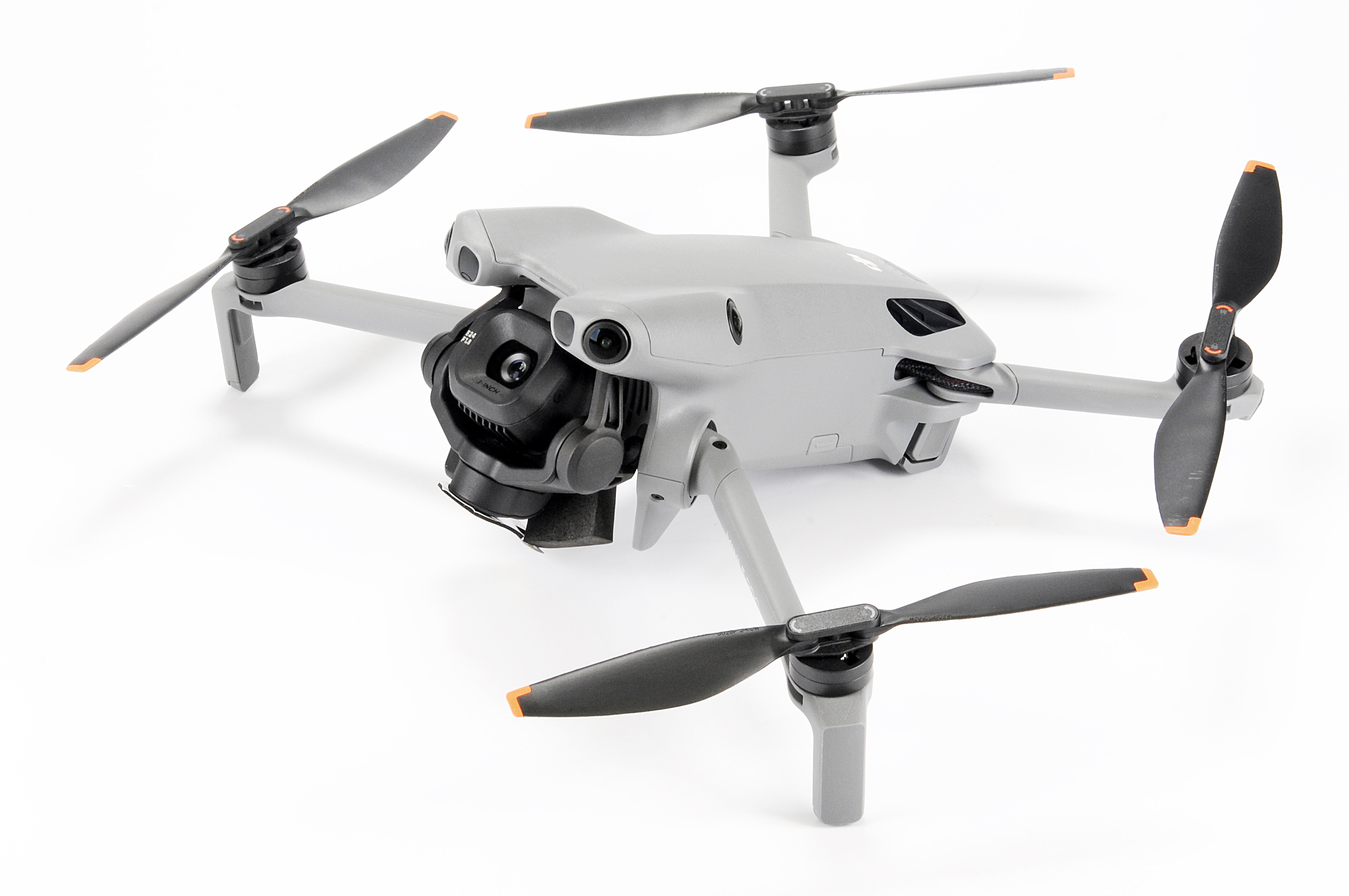 DJI Mini 5 Pro + DJI RC2 Fly More Combo - Rückläufer