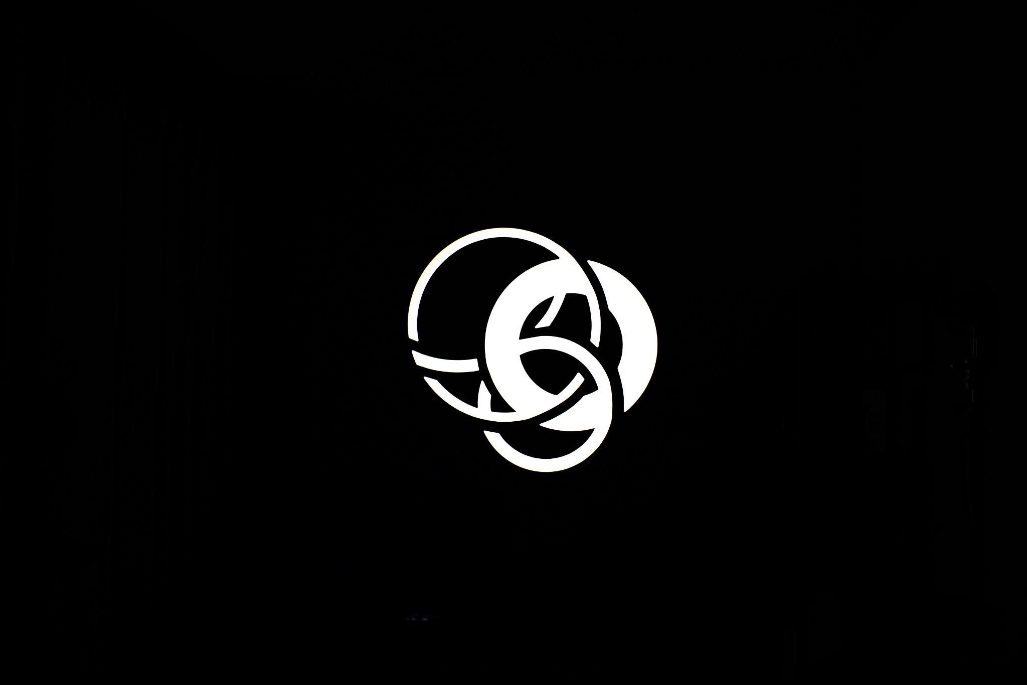 4001072038133