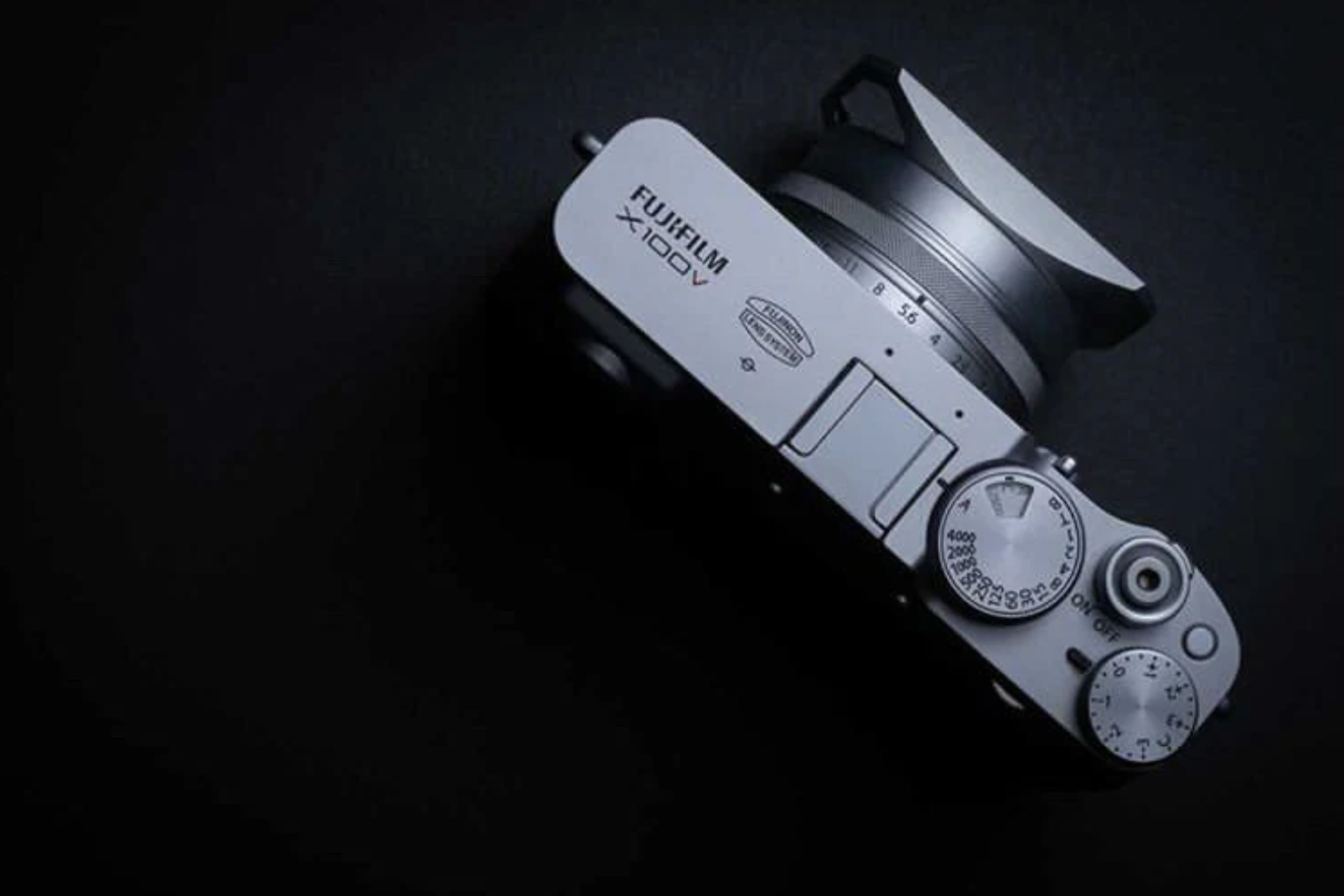 Squarehood Gegenlichtblende Model V Wide für Fujifilm X100 Silver